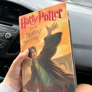 Harry Potter and the Deathly hallows hardcover first edition